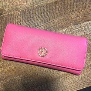 Tory Burch wallet